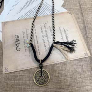 Mountain Ghosts Spend Money on Feng Shui Necklaces, Woven Ropes Pendants